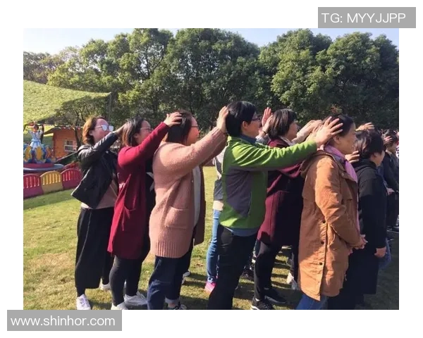 赛后复盘LNG与V5对决中的战术意识与团队配合分析实时新闻