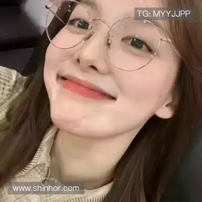 侯跃雯